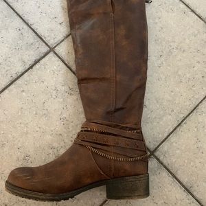 SO authentic american heritage boots